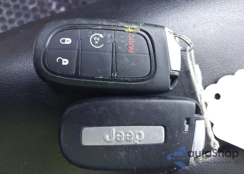 2019 Jeep Cherokee Latitude Plus 4X4 из США, поврежденный, VIN 1C4PJMLB0KD429859